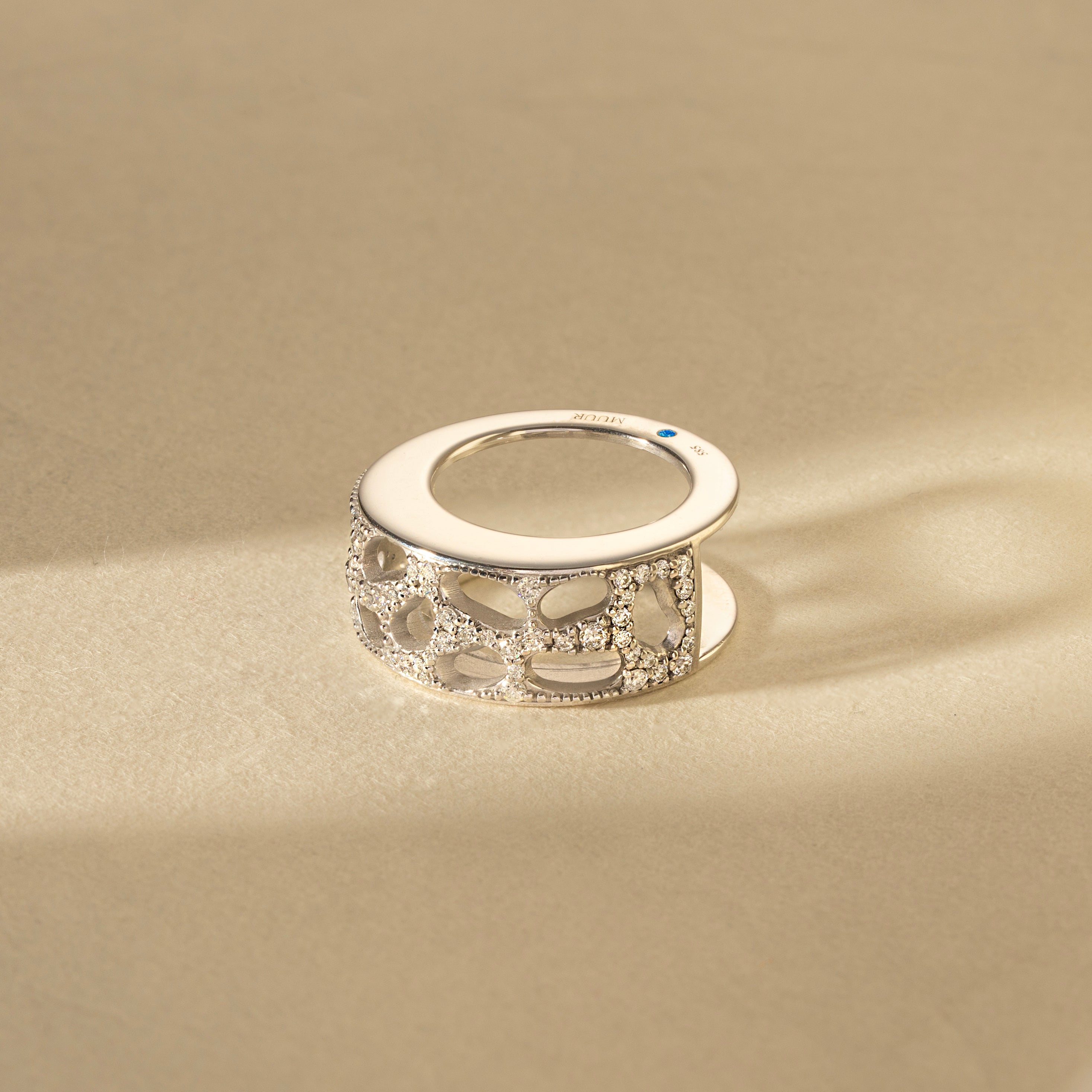 Muur Atelier Solid Gold - The Ethereal Lace Enhancer - 14K Solid White Gold & Brilliant Lab-Grown Diamonds. Crafted for Oura Ring
