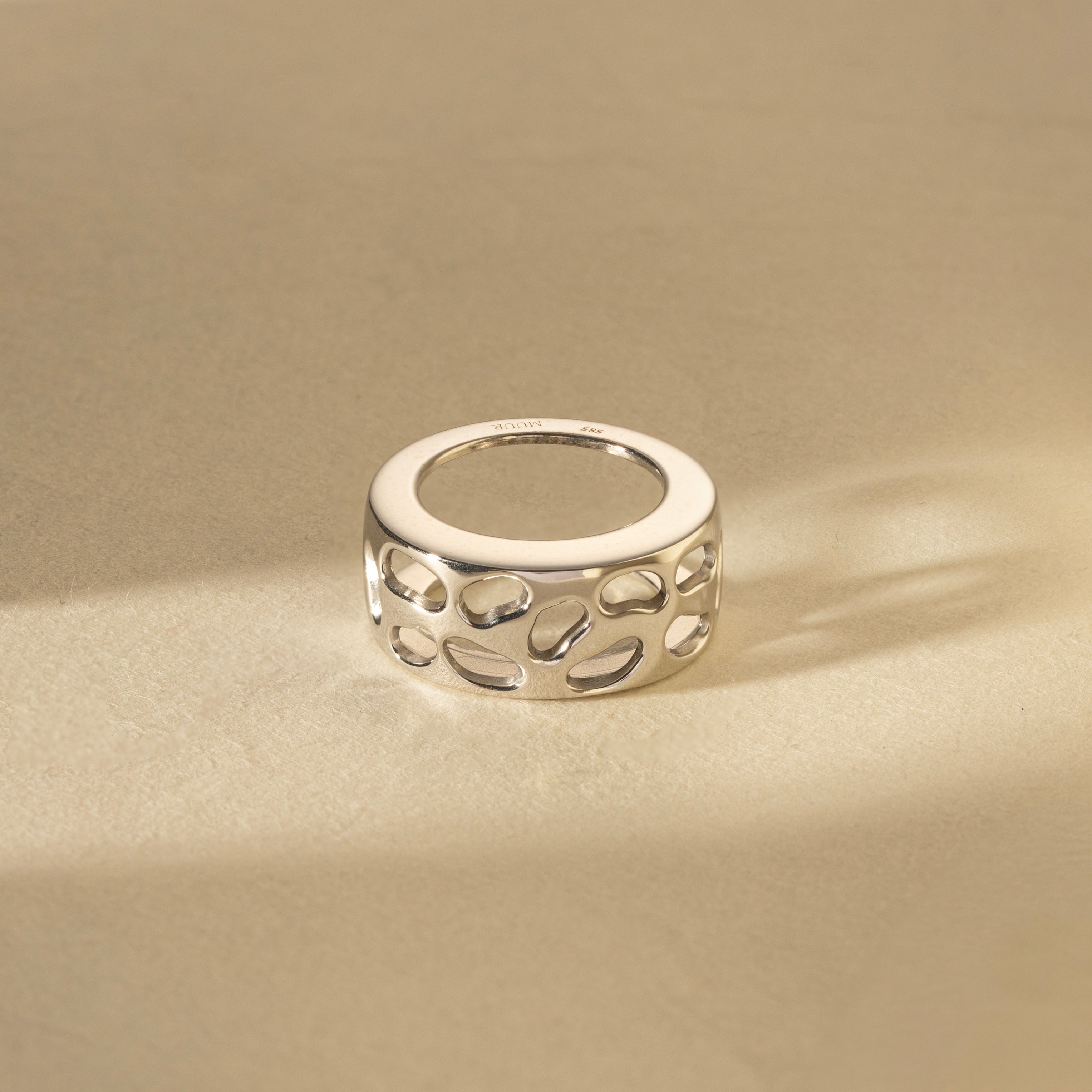 Muur Atelier Solid Gold - The Sculptural Openwork Statement - Heavyweight 925 Sterling Silver. Crafted for Oura Ring
