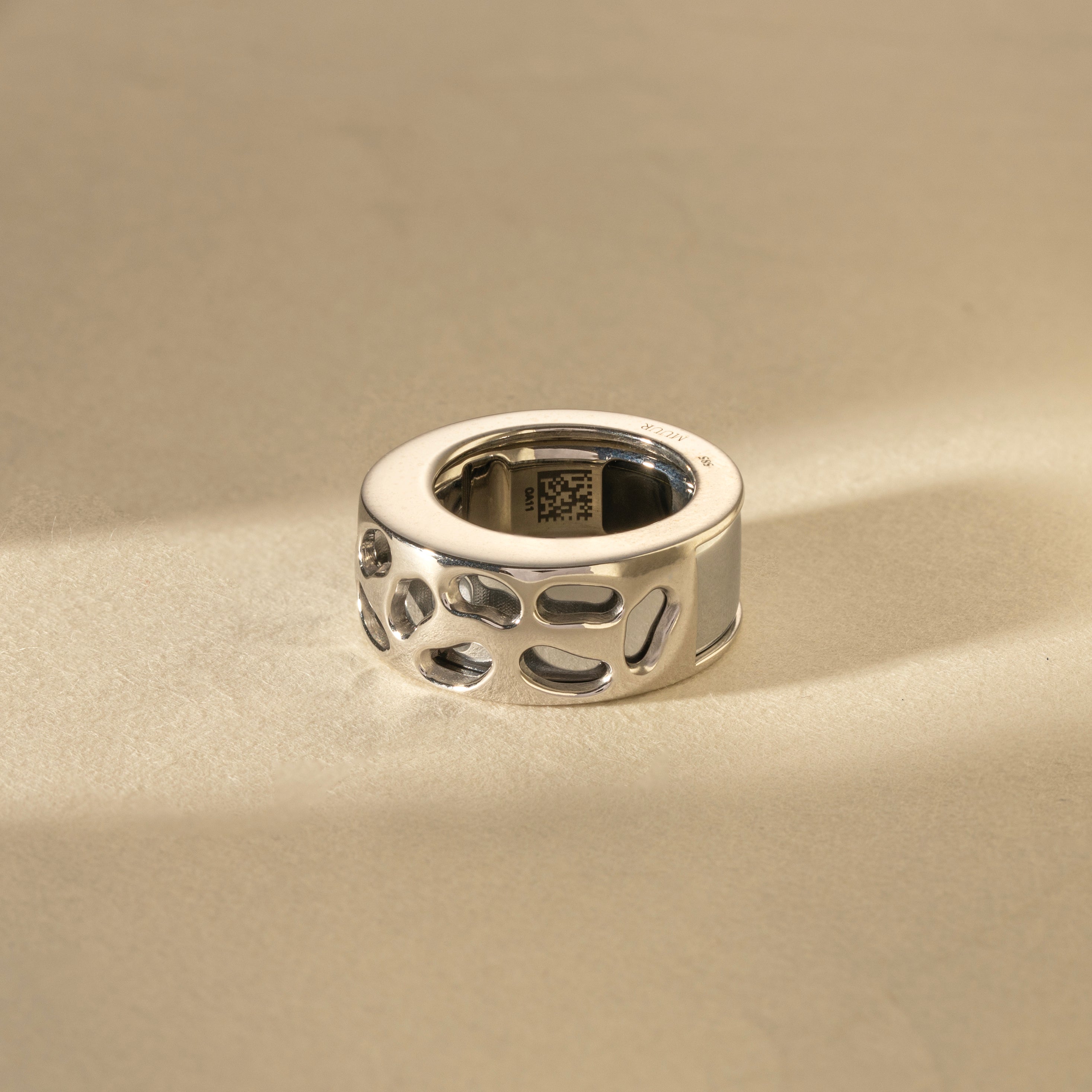Muur Atelier Solid Gold - The Sculptural Openwork Statement - Heavyweight 925 Sterling Silver. Crafted for Oura Ring